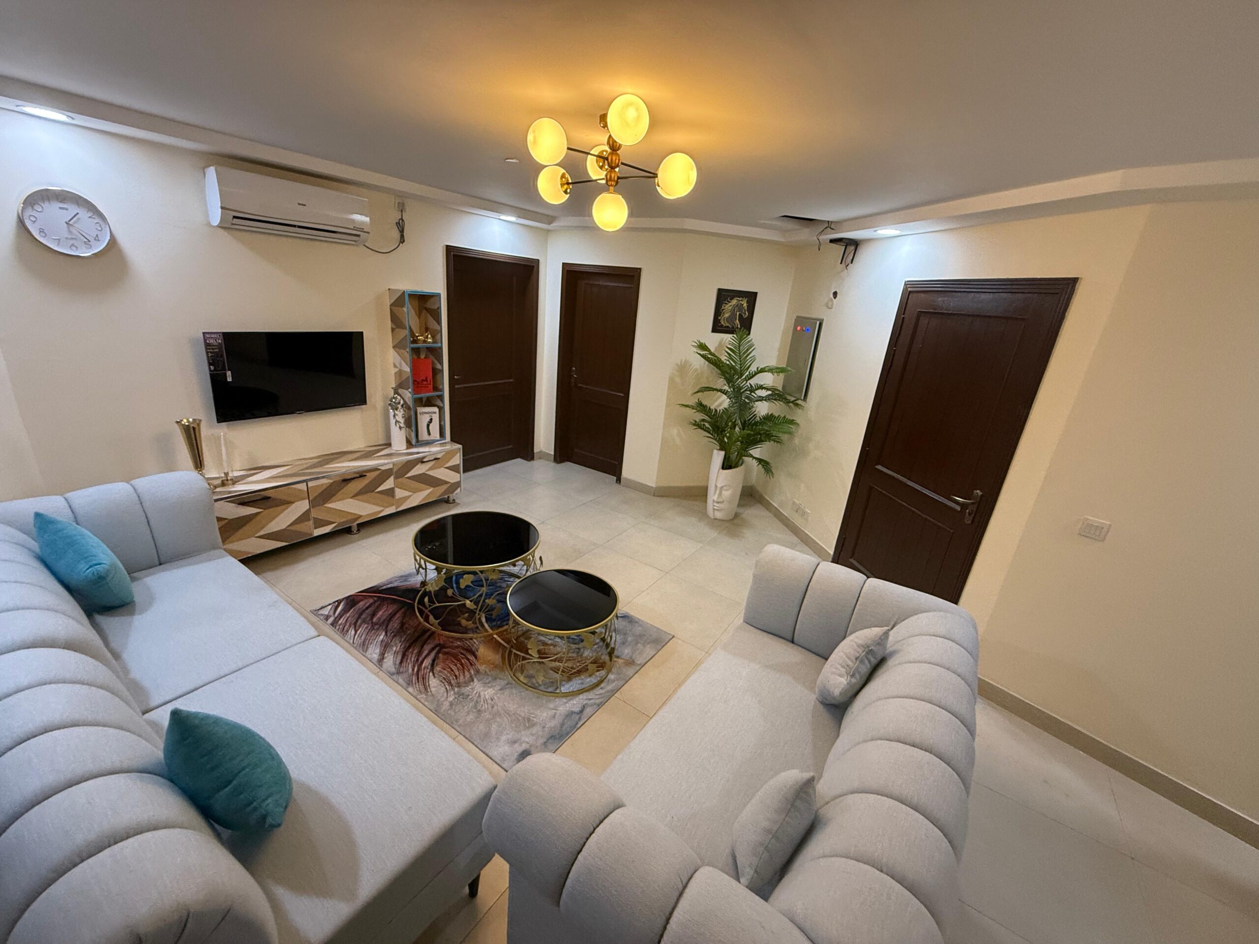 2 beds apartment # 2002